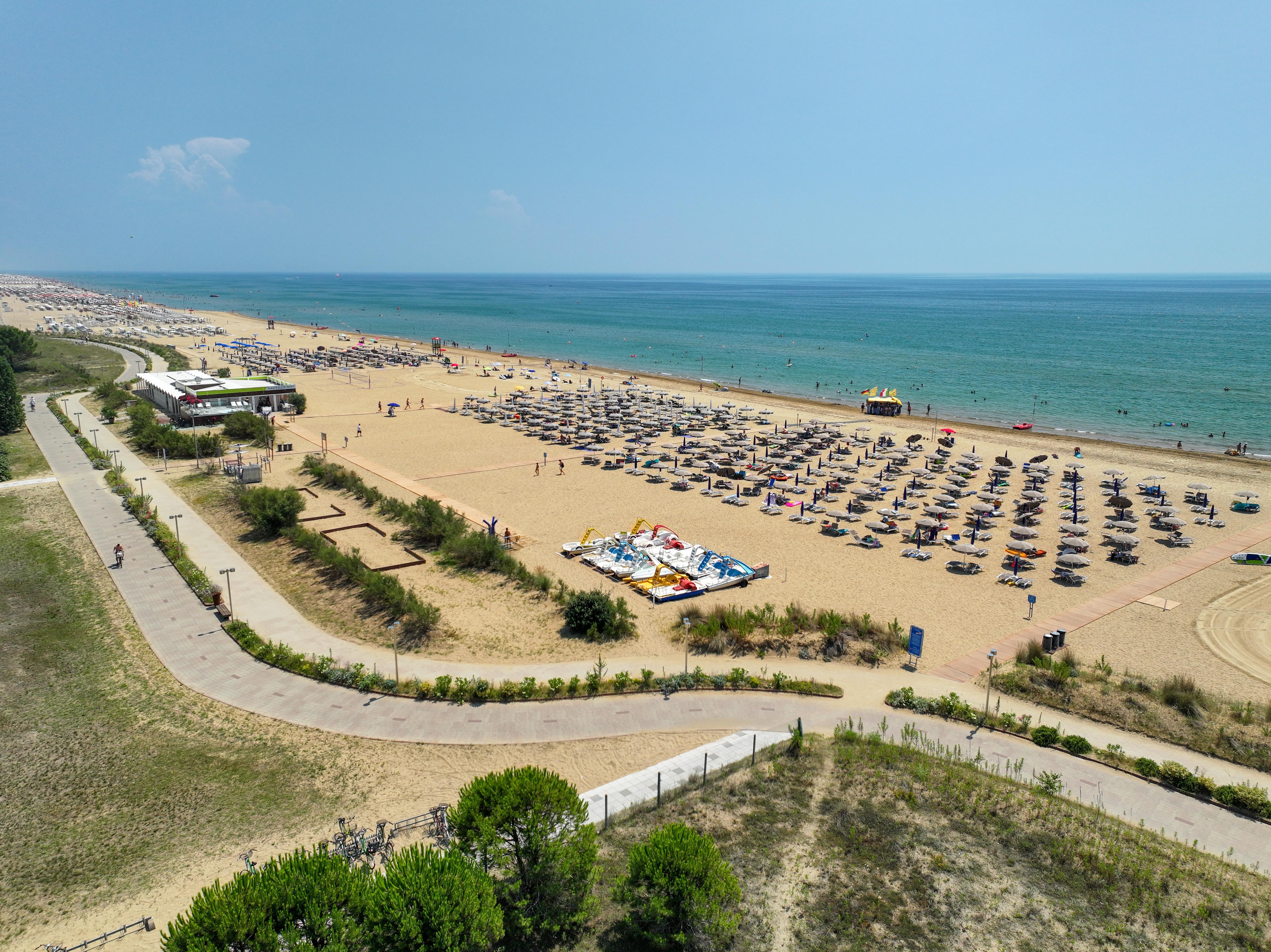 Il Tridente Hotel Бибионе Экстерьер фото