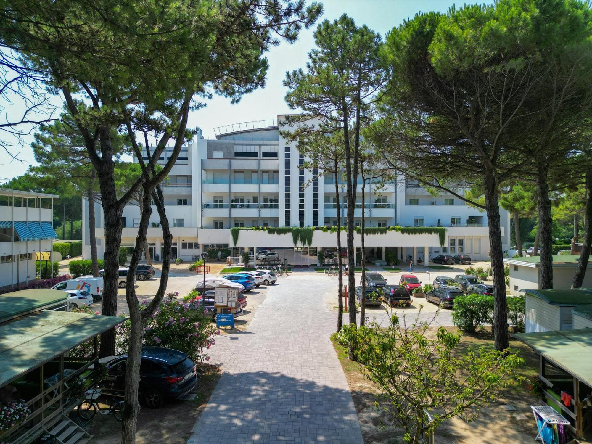 Il Tridente Hotel Бибионе Экстерьер фото