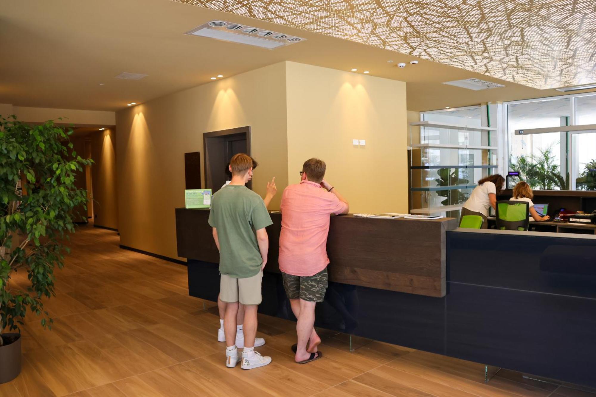 Il Tridente Hotel Бибионе Экстерьер фото